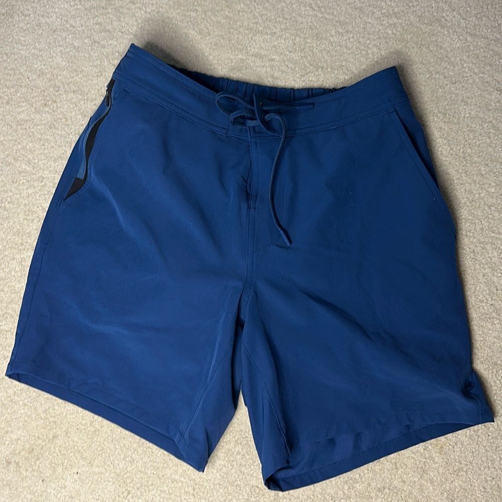 Ten Thousand Foundation Short. 7”. Liner. Small. Worn a few times. Navy.
